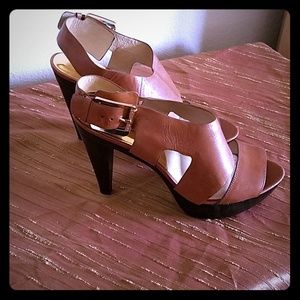 Michael Kors Women High Heel Scandle